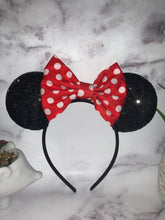 Load image into Gallery viewer, Minnie Mouse Ear Hairband
