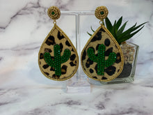 Load image into Gallery viewer, &quot;Cheetah&quot; Western Earring
